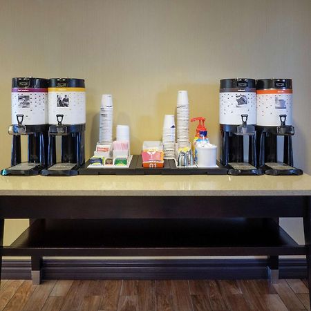 Hampton Inn Hazleton Eksteriør bilde