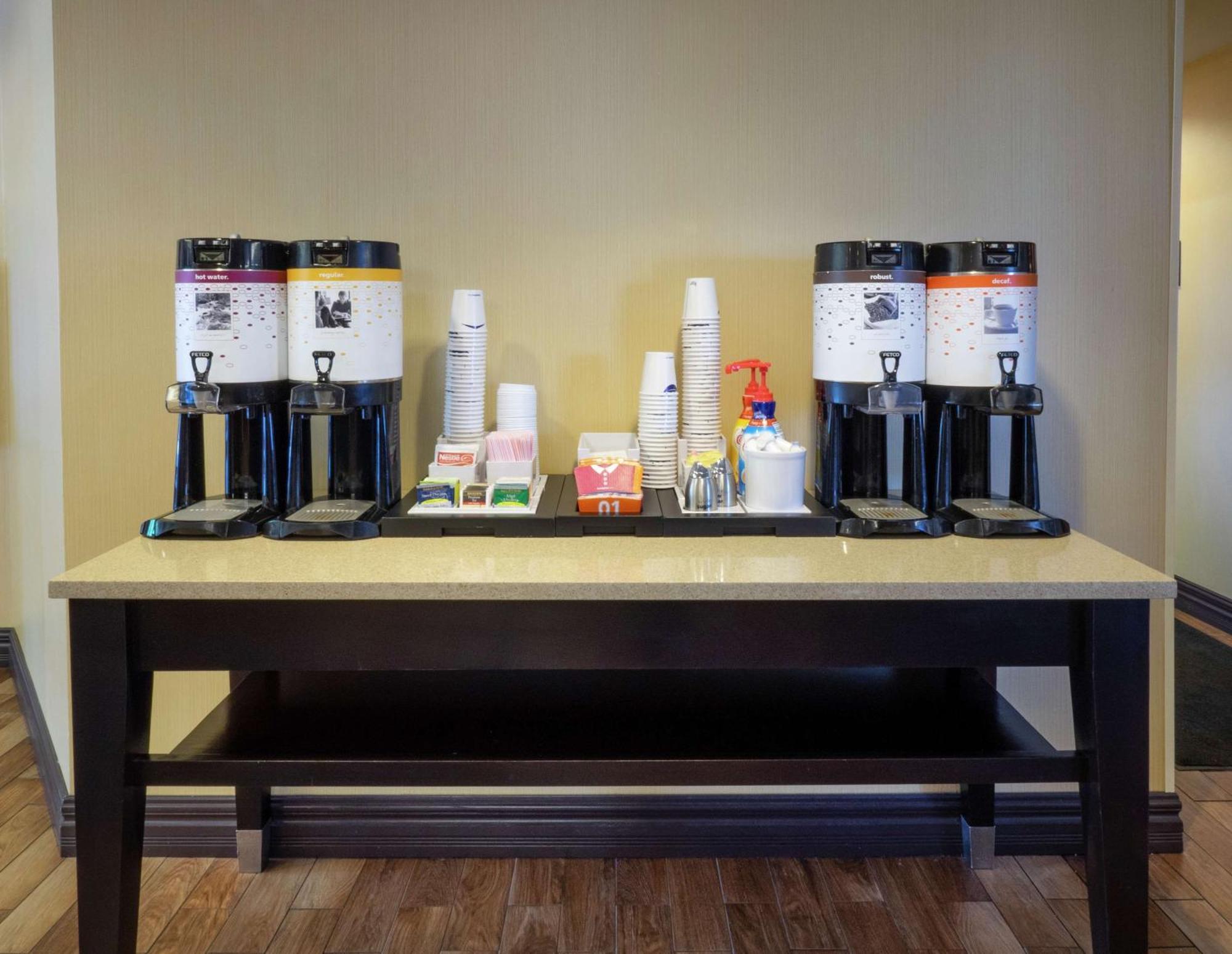 Hampton Inn Hazleton Eksteriør bilde