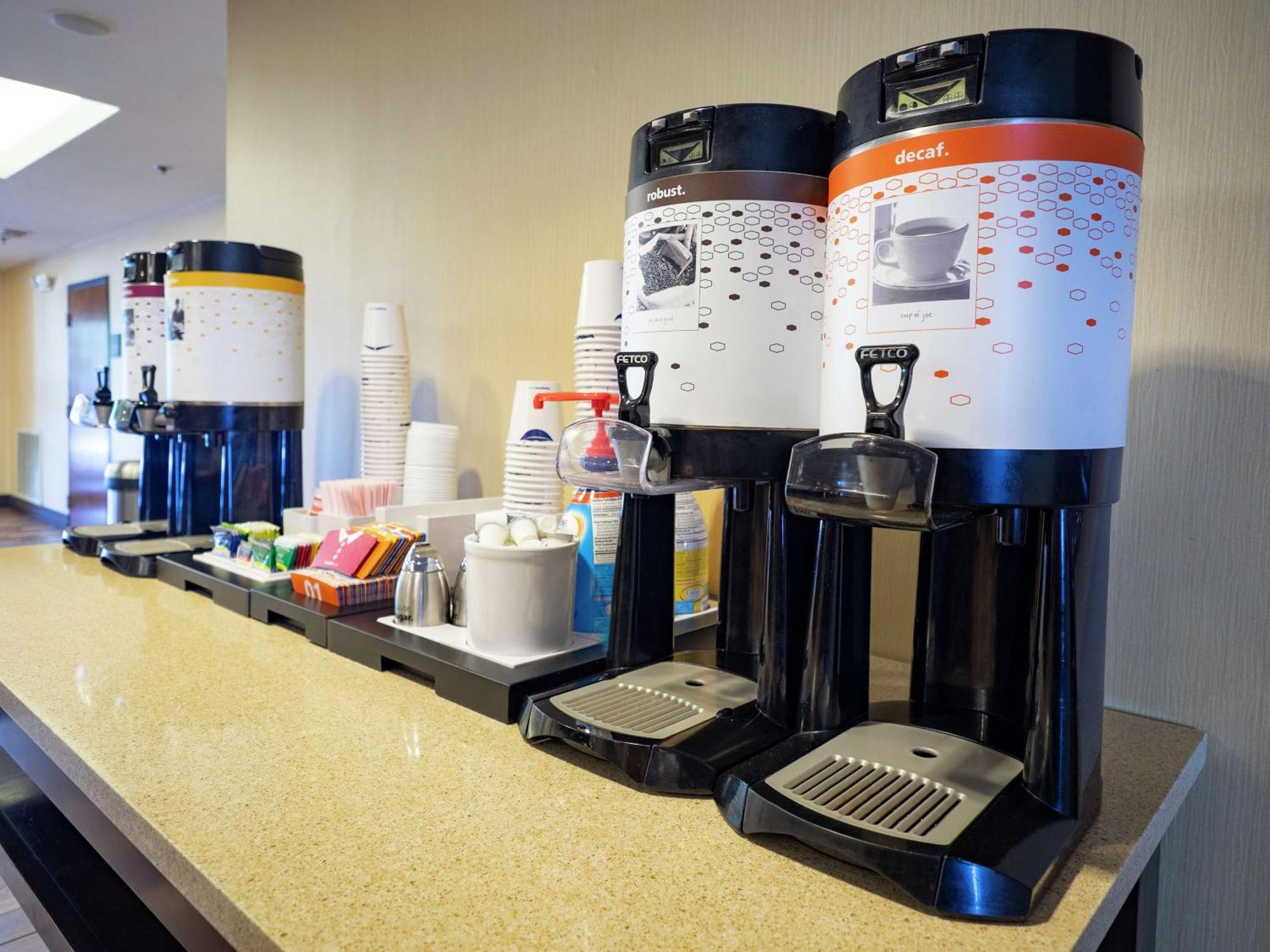 Hampton Inn Hazleton Eksteriør bilde